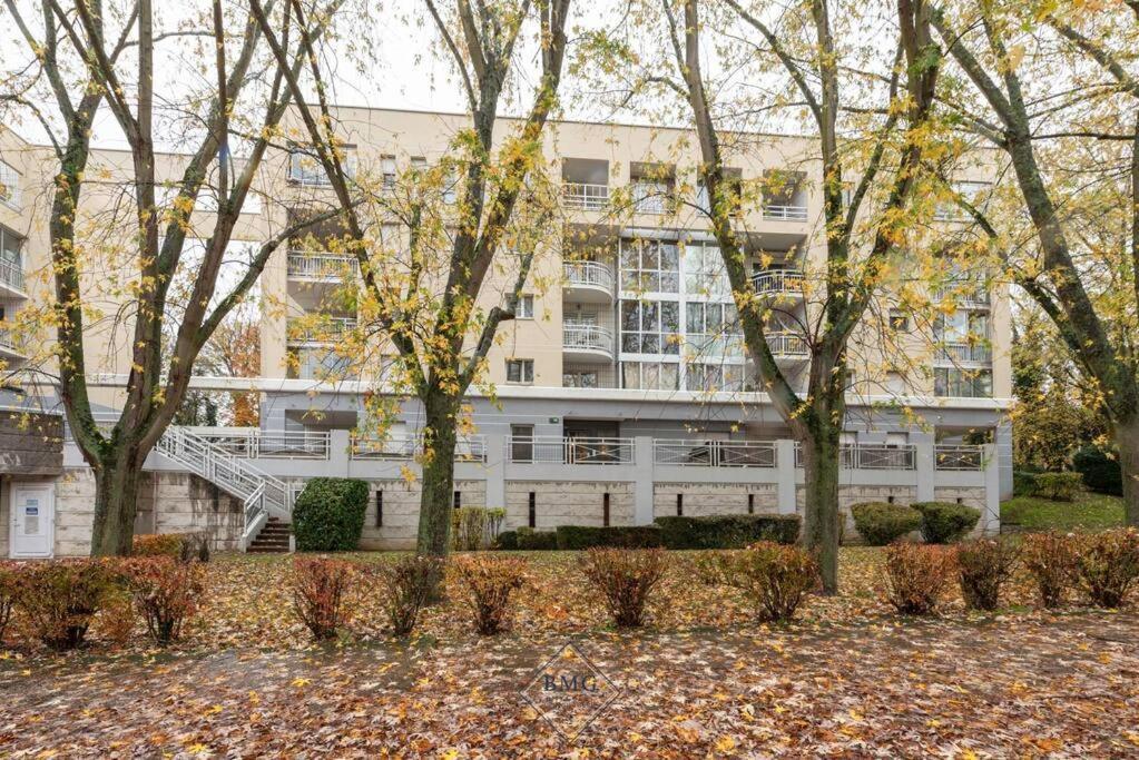 Appartement Proche De Disneyland Bmyguest Torcy  Bagian luar foto